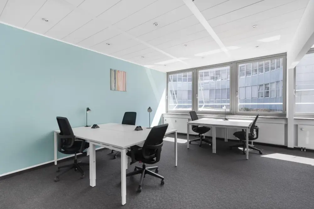 Regus NB, Moncton - Main Street, Private office 5 people, Moncton, NB