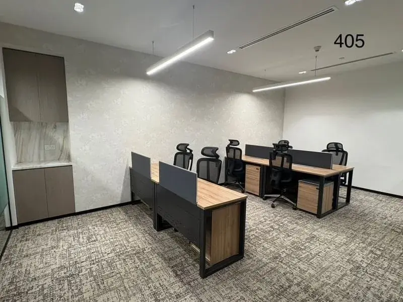 CorporatEdge Business Center Dubai, Private office for 5 persons, Dubai
