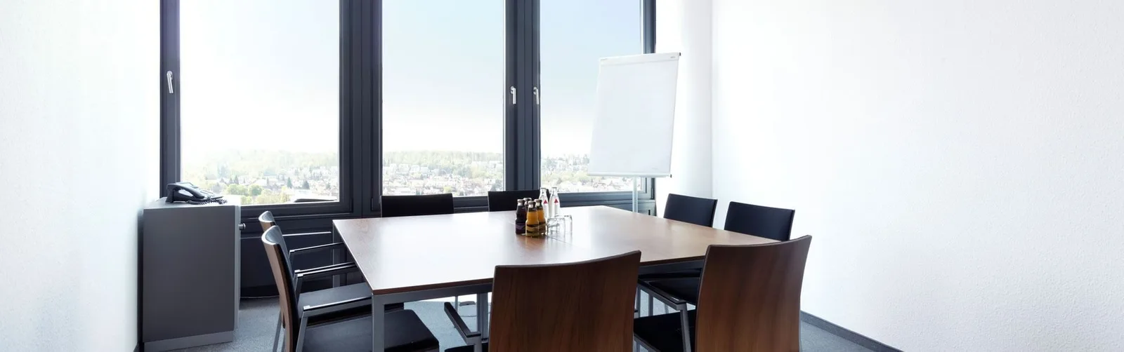 PRO Business Center, Besprechungsraum für 8 Personen, Stuttgart