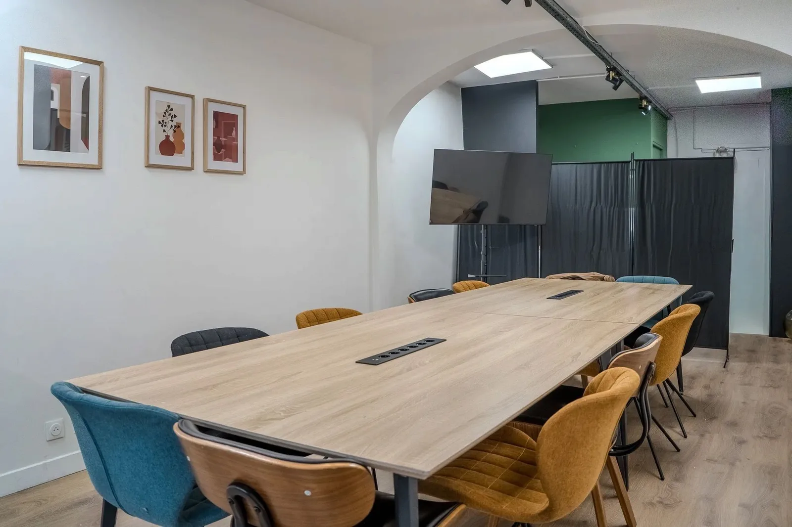 QWarter 38 Montmorency, Meeting room for 10 people, Paris 3e