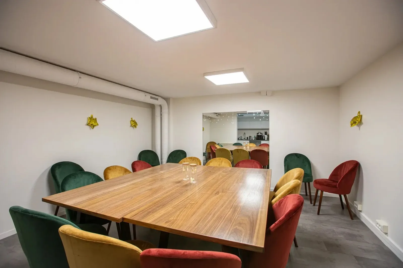 QWarter Regnault, Meeting room for 12 people, Paris 13e