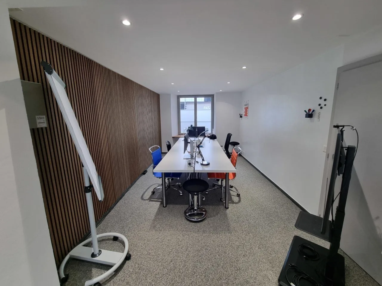 R15 Coworking, Private office, 6 desks, Murten