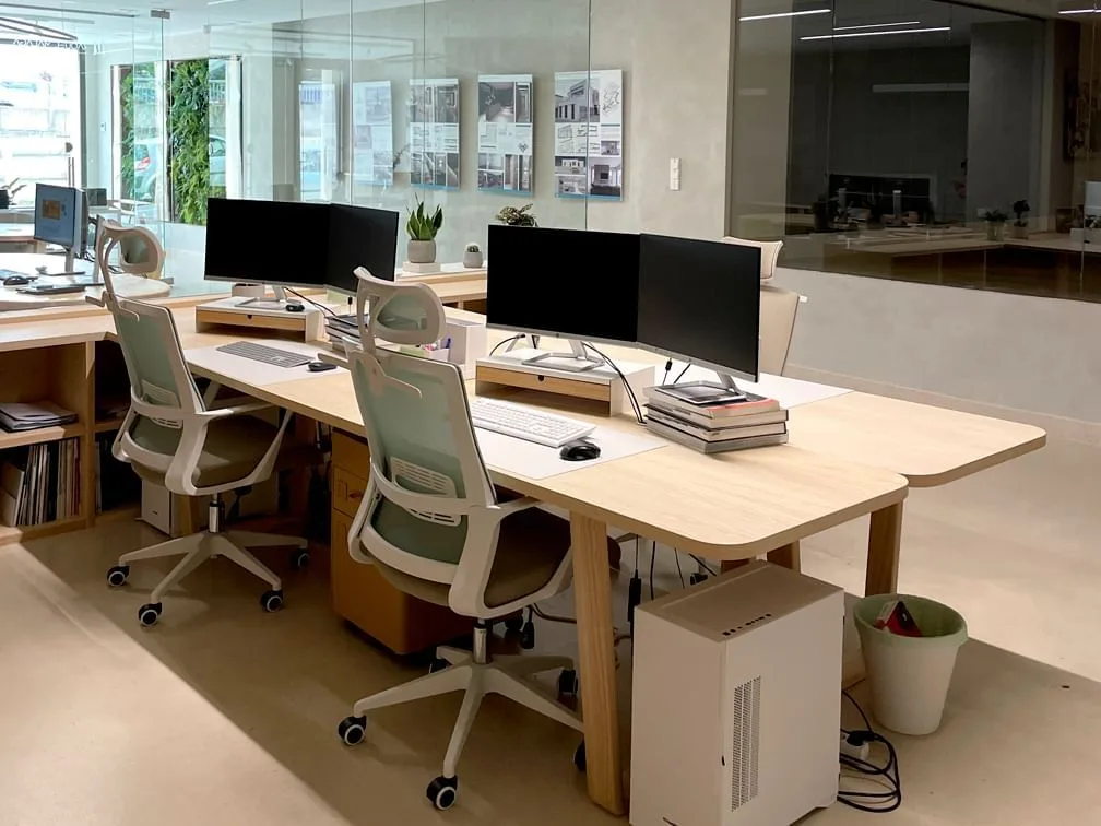 Raíces Urbanas Hub, Open-plan office, Plasencia