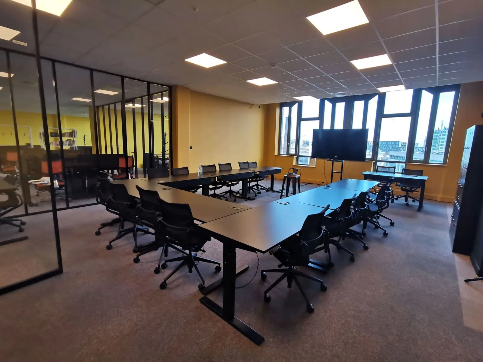 Rakoon & Co, Besprechungsraum für 16 Personen, Lille