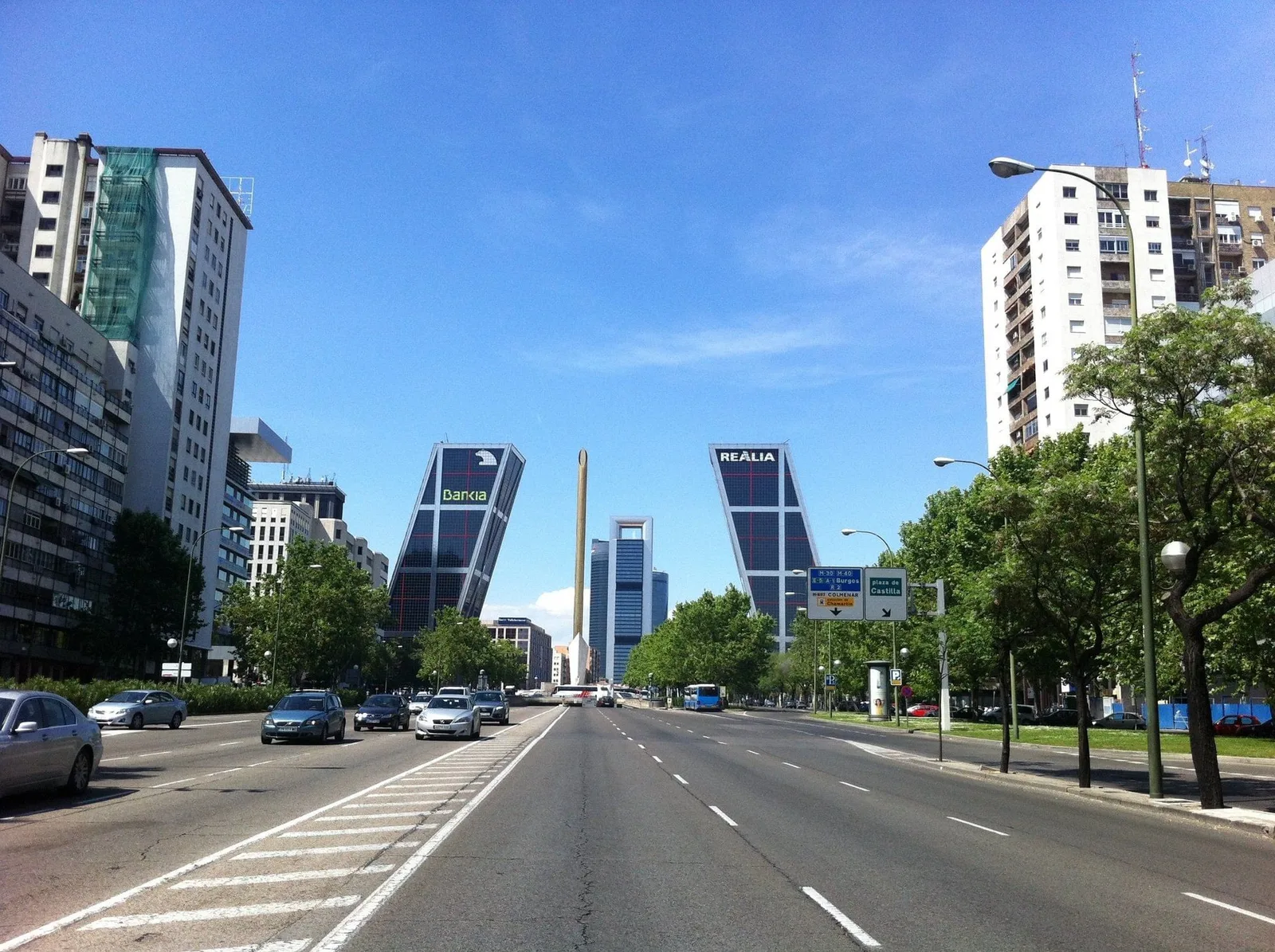 Rbt, Façade, Madrid