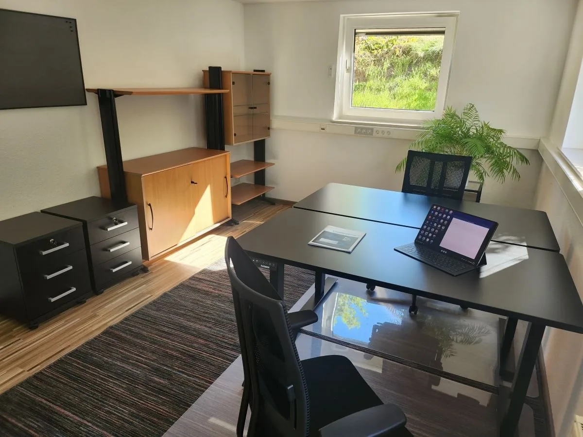 Rega Business Center, Private office, 2 desks, Hanover