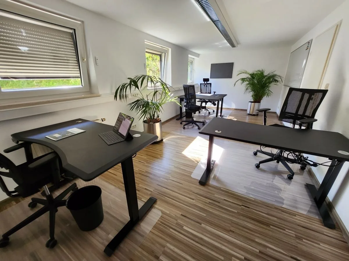 Rega Business Center, Private office, 3 desks, Hanover