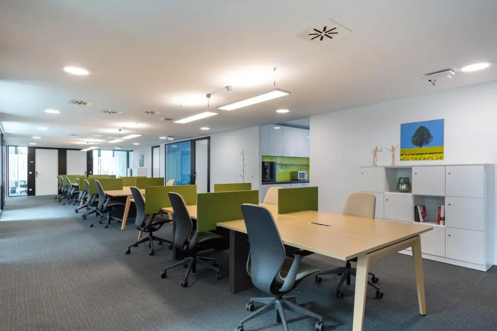 Regus Zhengzhou, Donglong Innovation Prosperity Tower、联合办公工位、郑州市