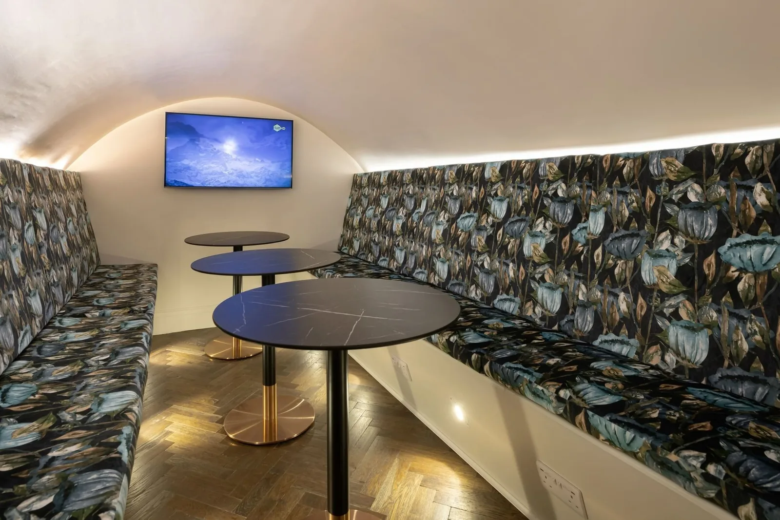 Rengen House, Lounge, Bath
