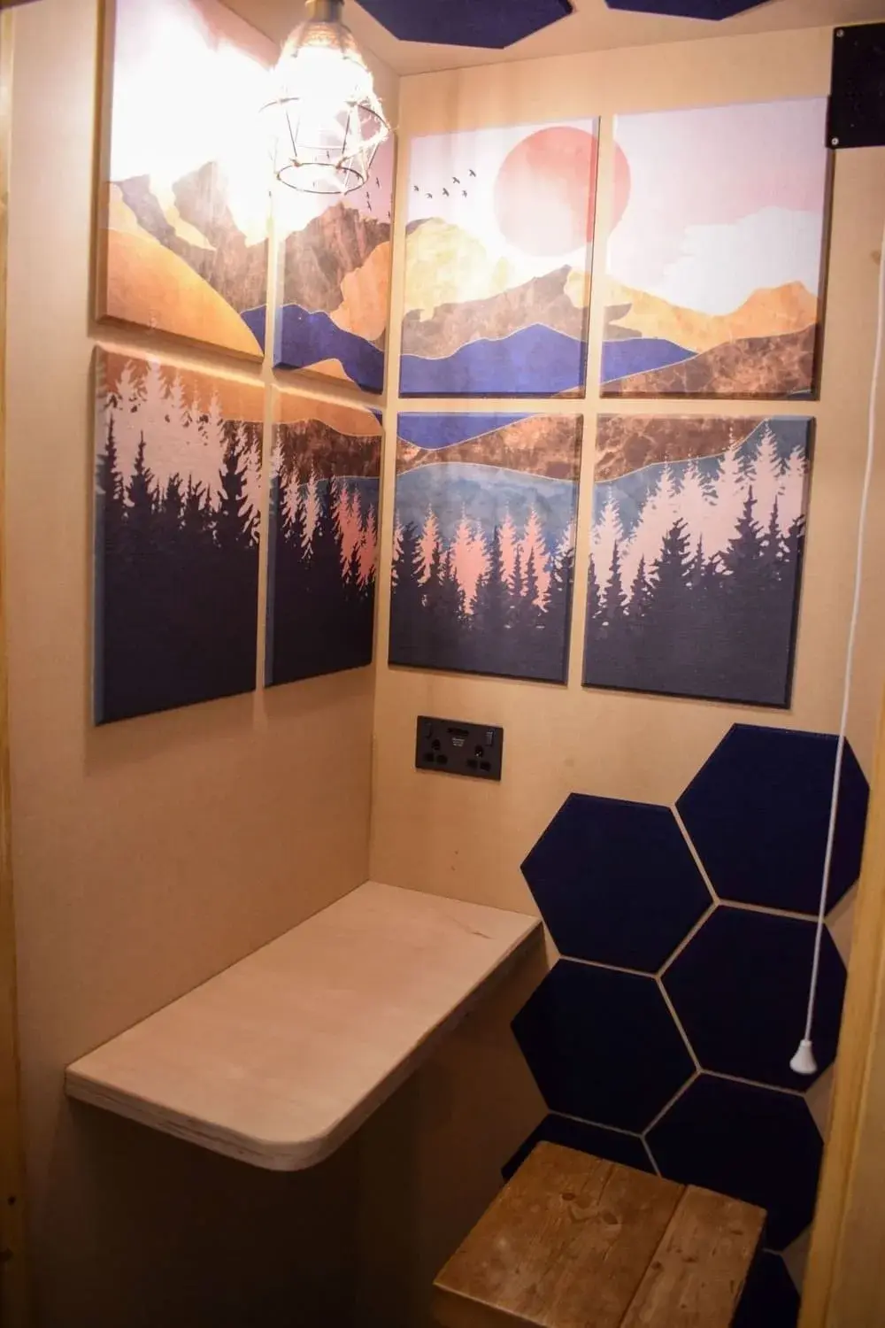 Rhino Boulder Climbing Gym, Private office - 60 sq ft, Bromley