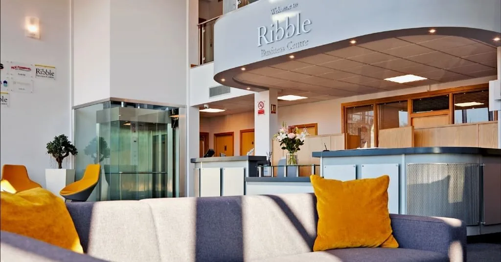 Ribble Court, Réception, Burnley