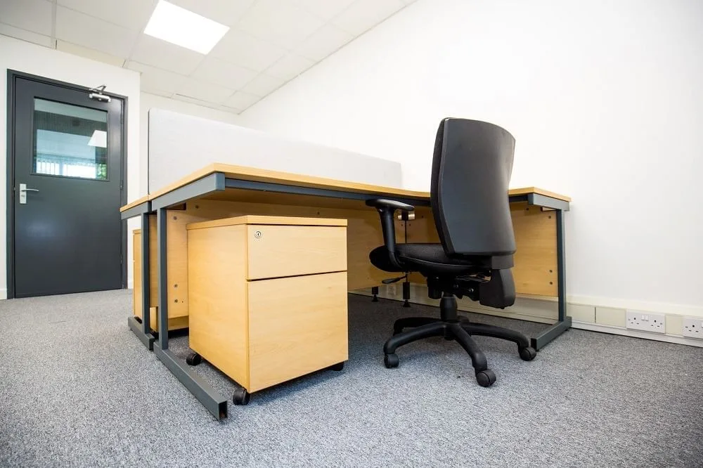 Ritzy Offices, Private office, 4 desks, Swindon