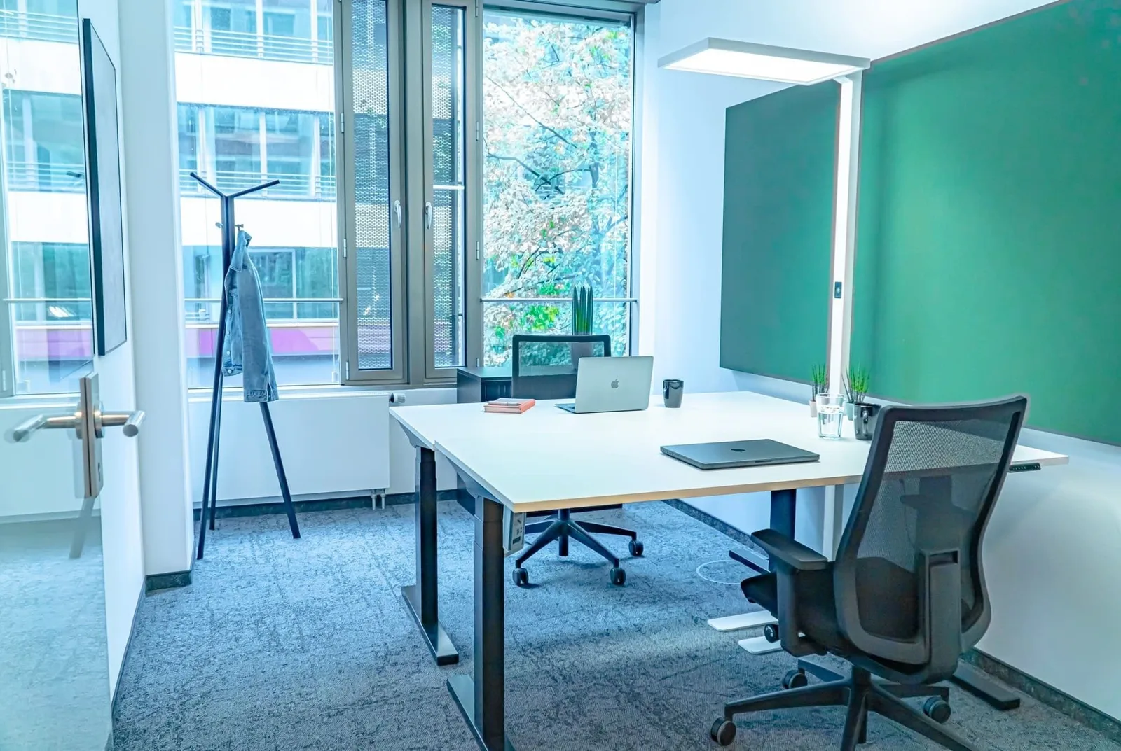 Rivvers Hamburg Atlantic Haus, Privatbüro mit 2 Arbeitsplätzen, Hamburg