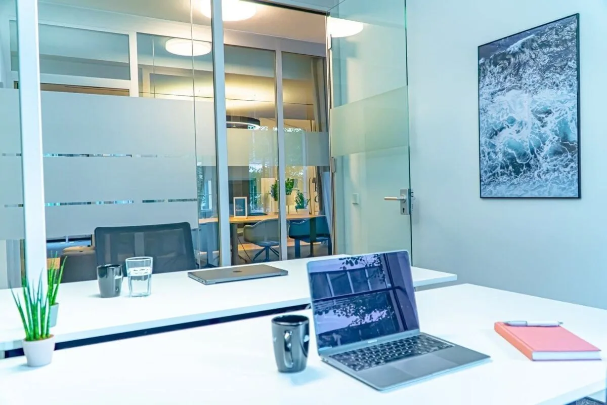 Rivvers Hamburg Atlantic Haus, Privatbüro mit 2 Arbeitsplätzen, Hamburg