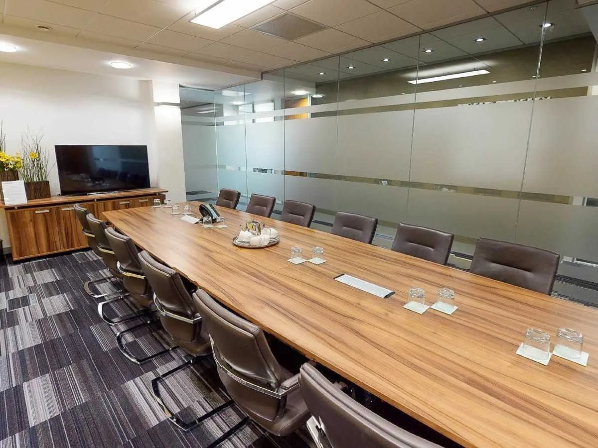 Rombourne Swindon, Meeting room for 14 people, Swindon