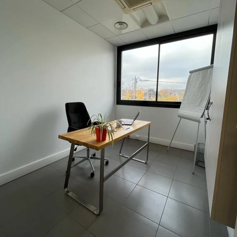 Le Rooftop de Viry, Private office, 1 desk, Viry Châtillon