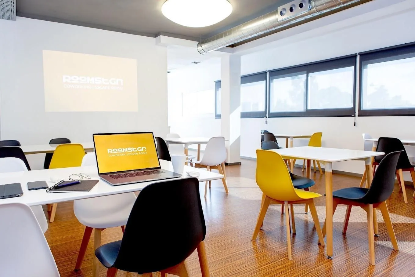 Roomstgn, Sala de formação para 14 pessoas, Tarragona