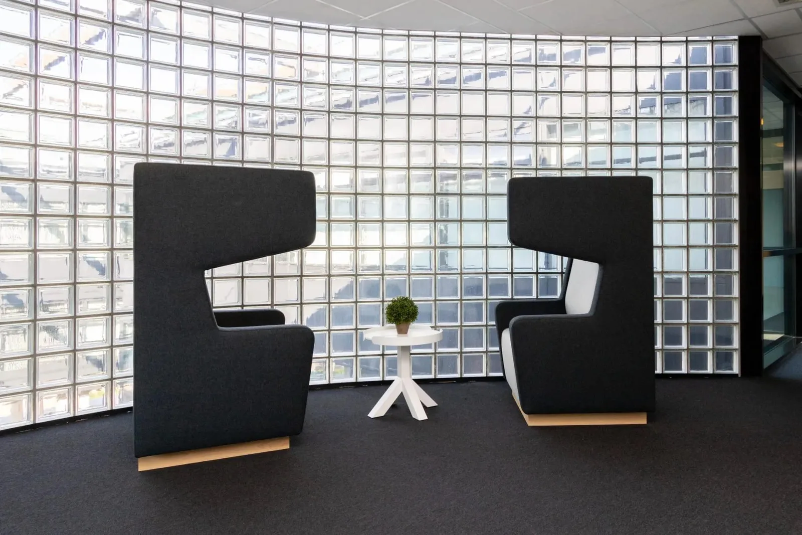 ROOOMS Roermond, Lounge, Roermond