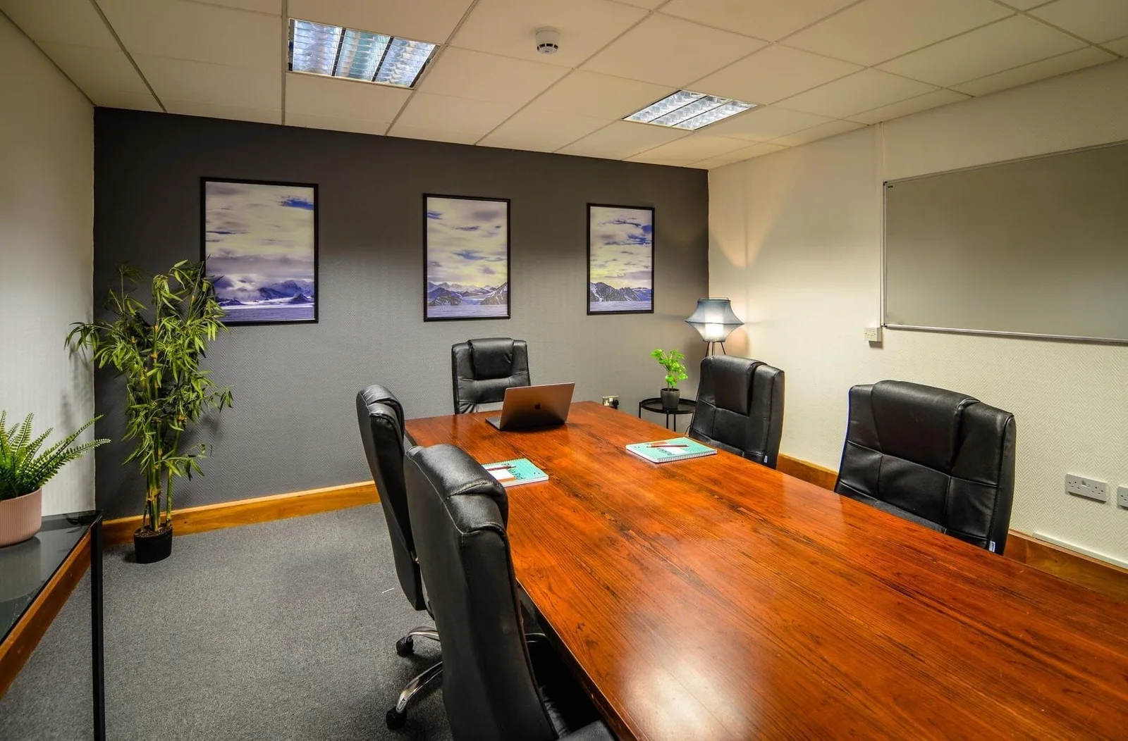 Ross House Office Centre, Salle de réunion 6 personnes, Galway