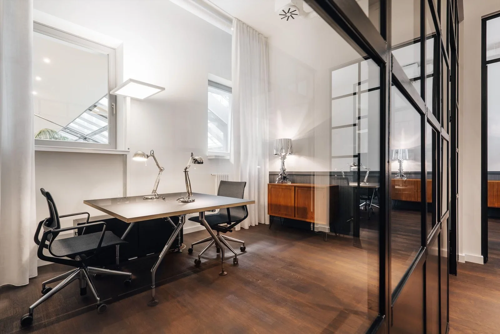 Ruby Luuk Workspaces, Private office, 2 desks, Amsterdam
