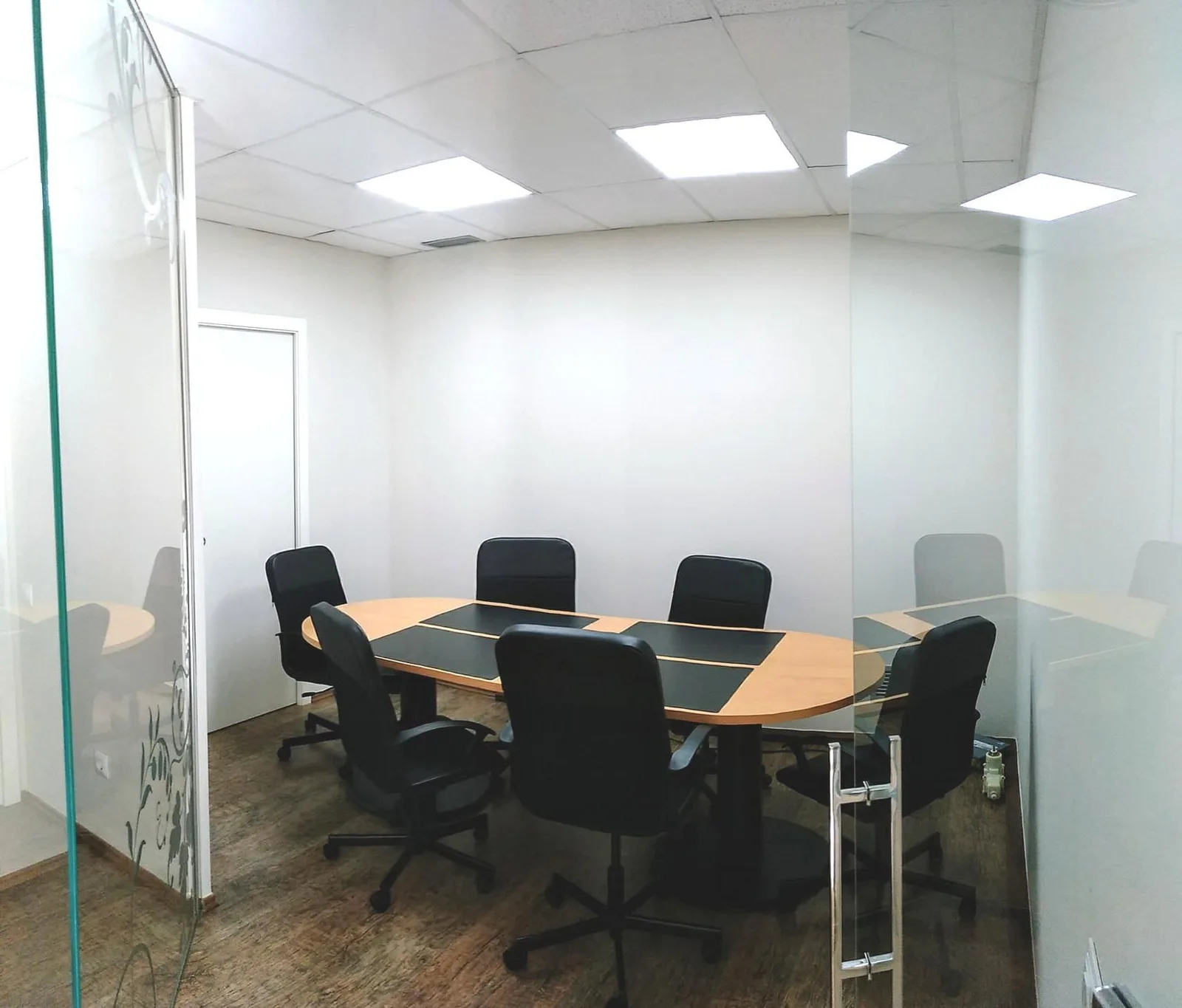 Sabadell Cowork, Sala de reuniones para 6 personas, Sabadell