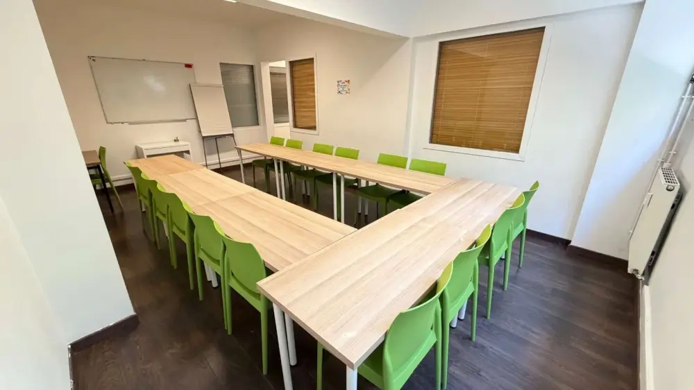 Facility Center, SALLE DE FORMATION - AMSTERDAM, Montreuil