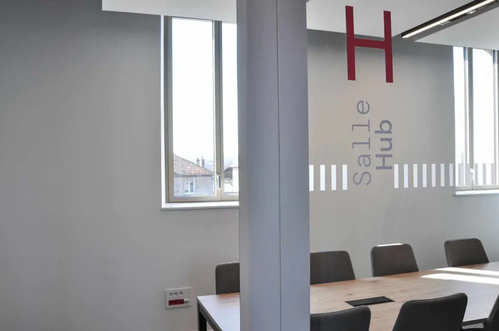 Hélice Galerie, Salle Hub, Flin