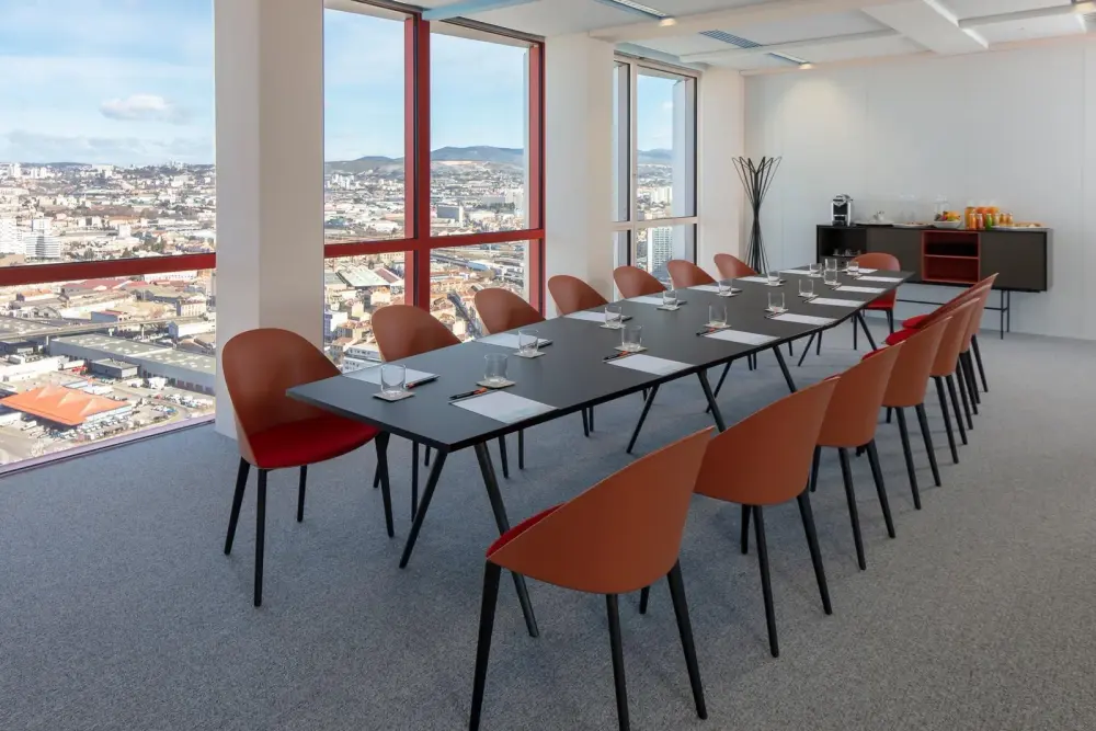 World Trade Center Sky Center Marseillaise, Salle Lyra, Marseille 2e