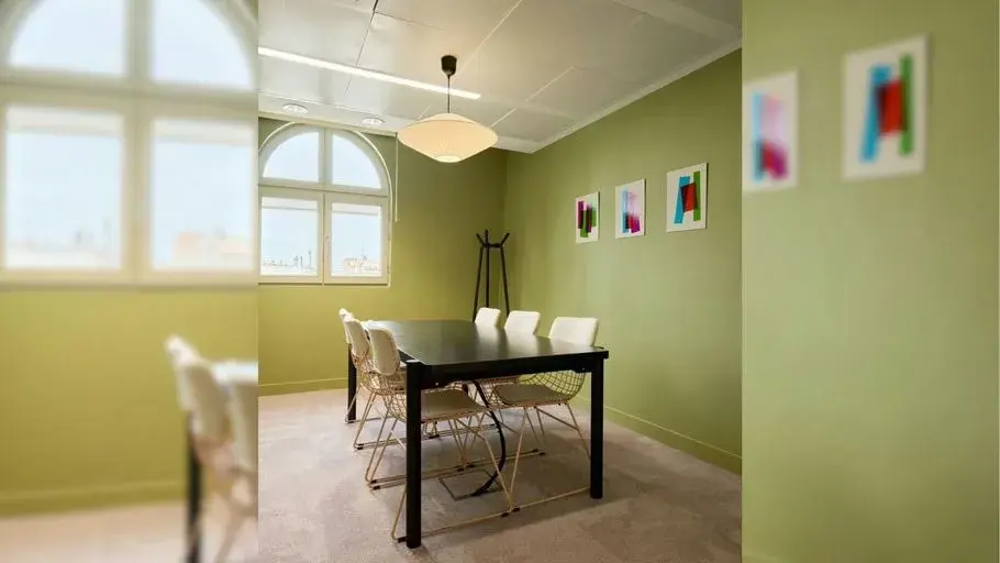 Morning Général Foy, Salle Matisse, Paris 8e