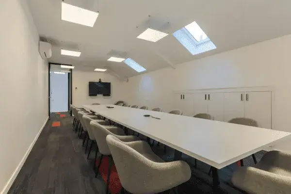 Weasy, Salle de réunion l'Arsenal, Metz