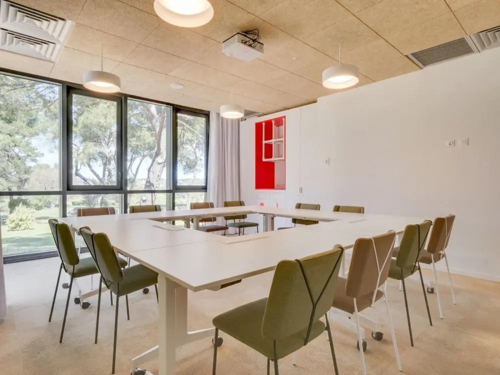 Newton Offices Golf des Milles, Salle Titane, Aix-en-Provence