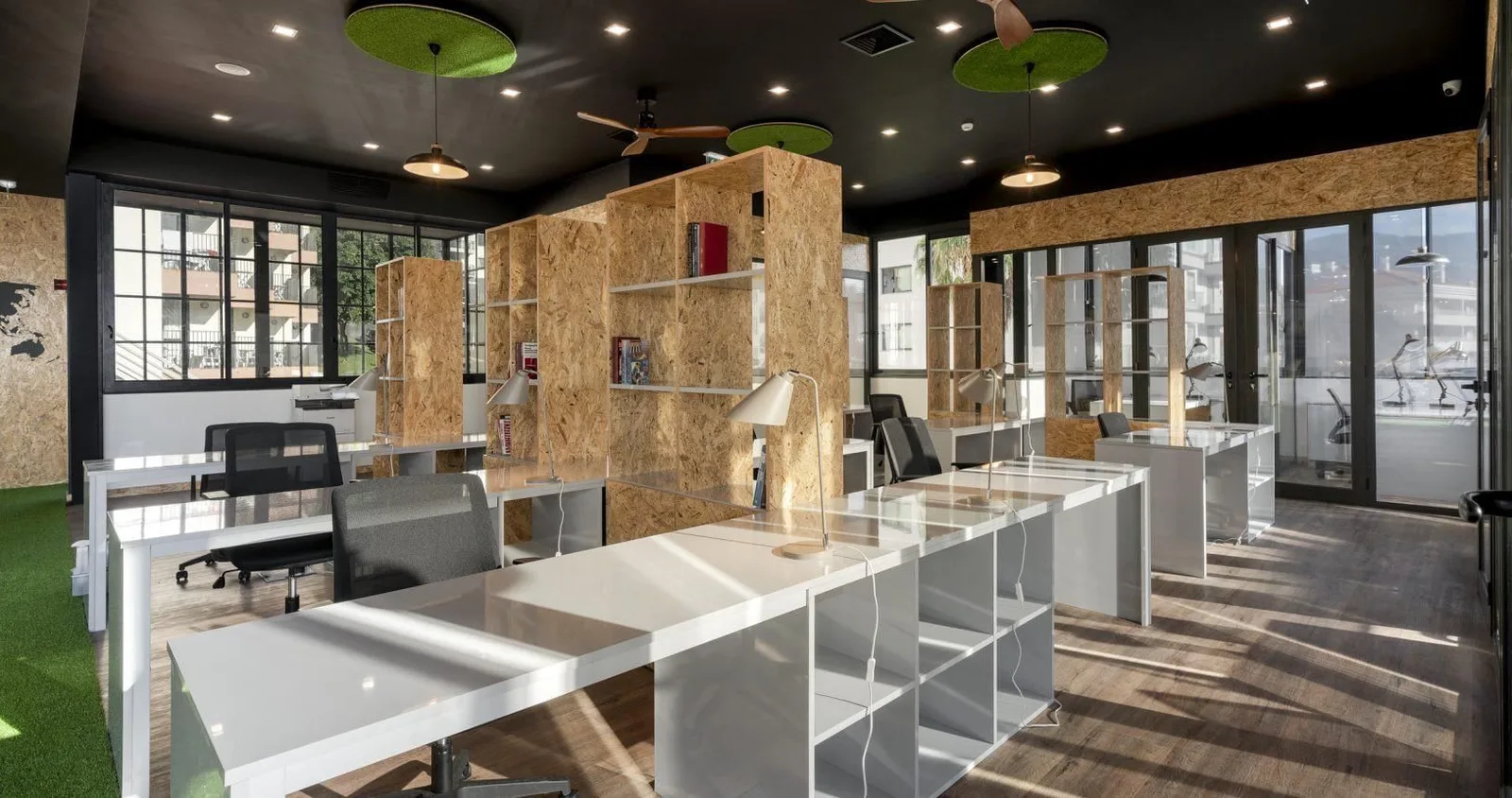 Sangha Cowork Funchal, Open-plan office, Funchal