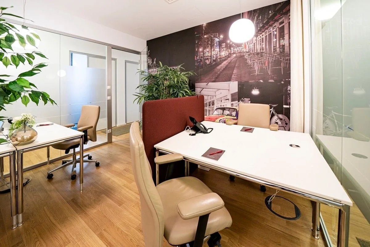 Satellite Office Berlin - Unter den Linden, Privatbüro mit 3 Arbeitsplätzen, Berlin