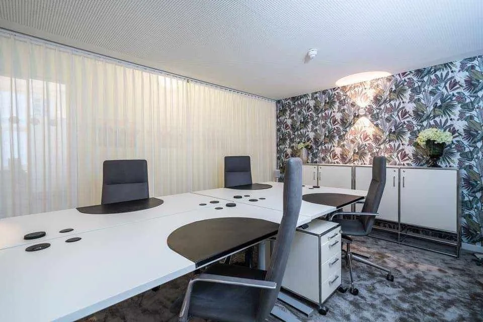 Satellite Office Hamburg - Neuer Wall, Private office, 4 desks, Hamburg