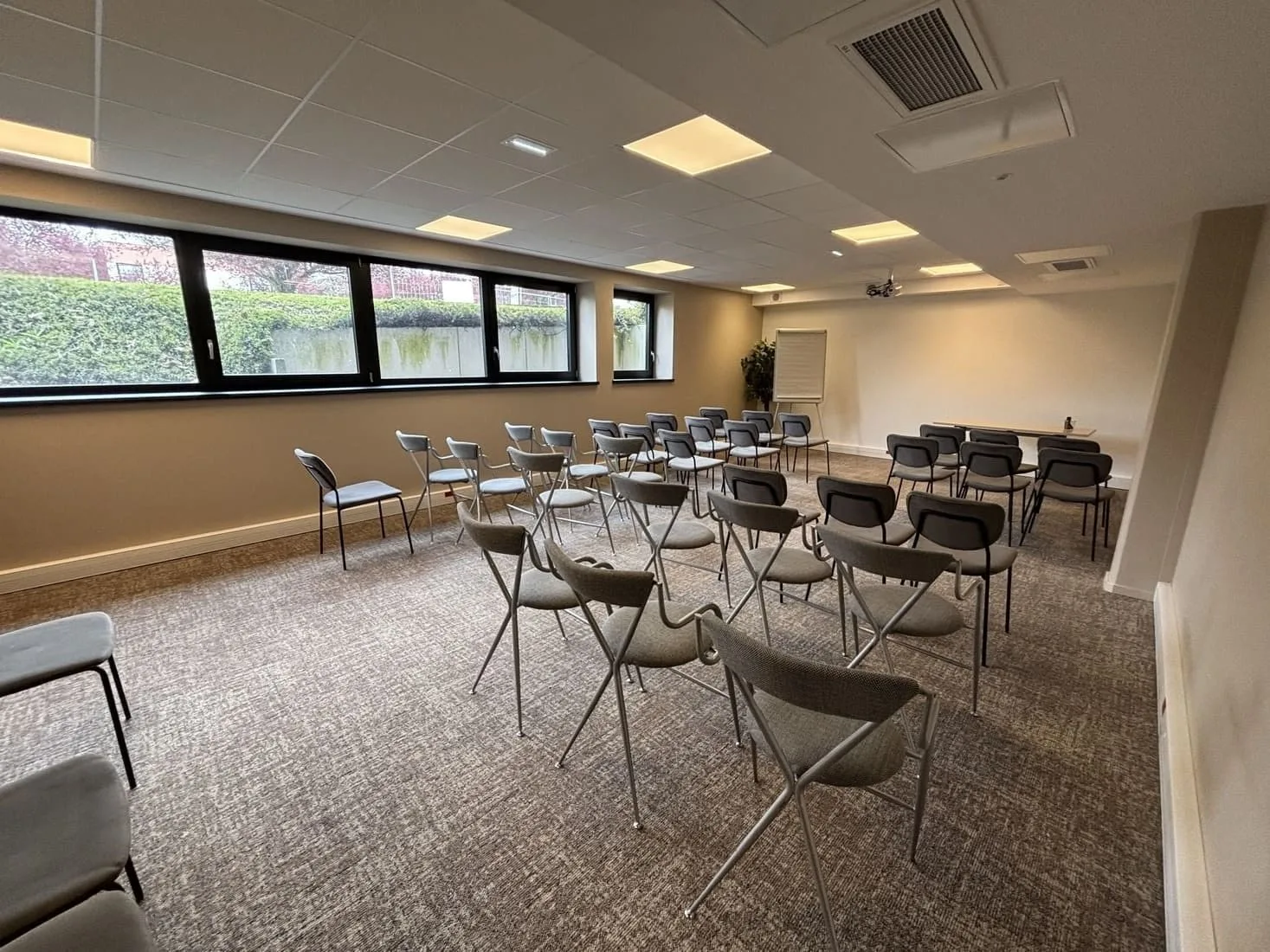 SCHARF Immobilier, Training room for 22 people, Oberhausbergen