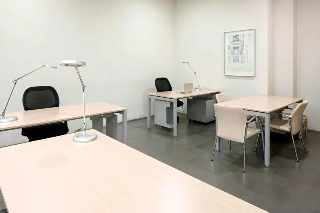 Sfam Espacios, Private office, 3 desks, Valencia