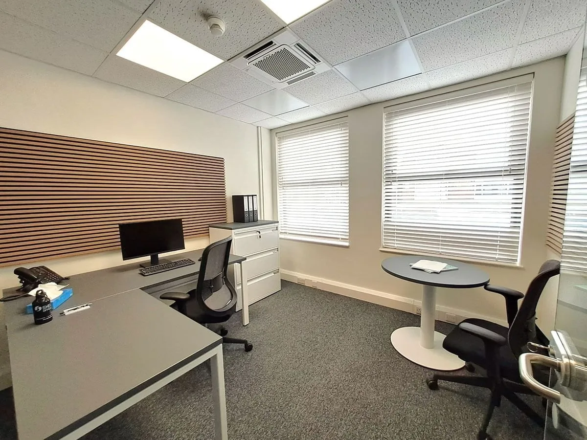 Shelley Offices, Private office, 1 desk, Borehamwood