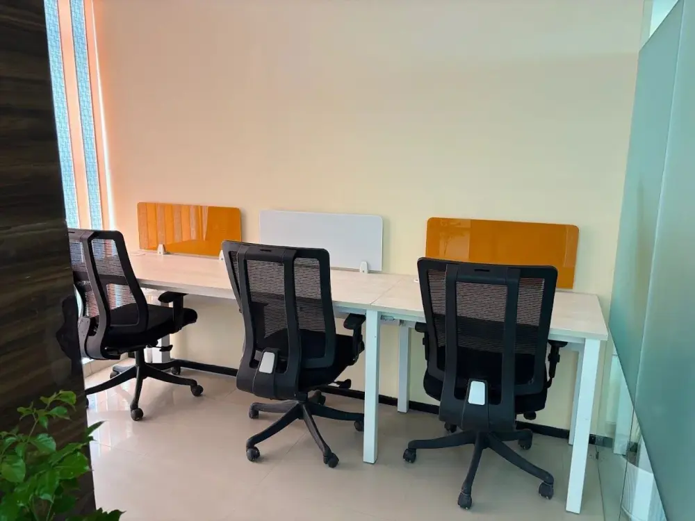 Showffice Lucknow, Private office for 3 persons, लखनऊ