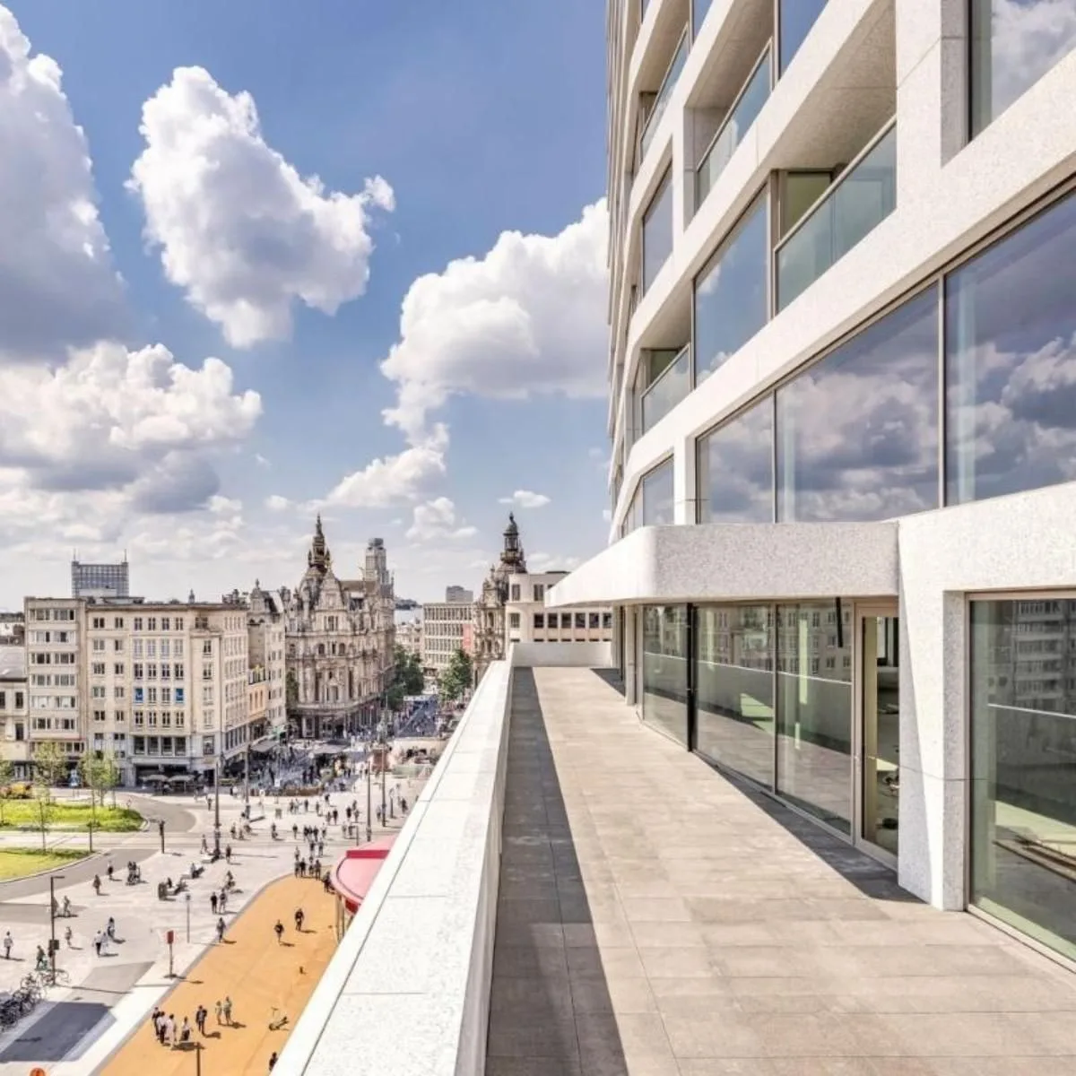 Silversquare Antwerp Tower, Terrasse et espace extérieur, Anvers