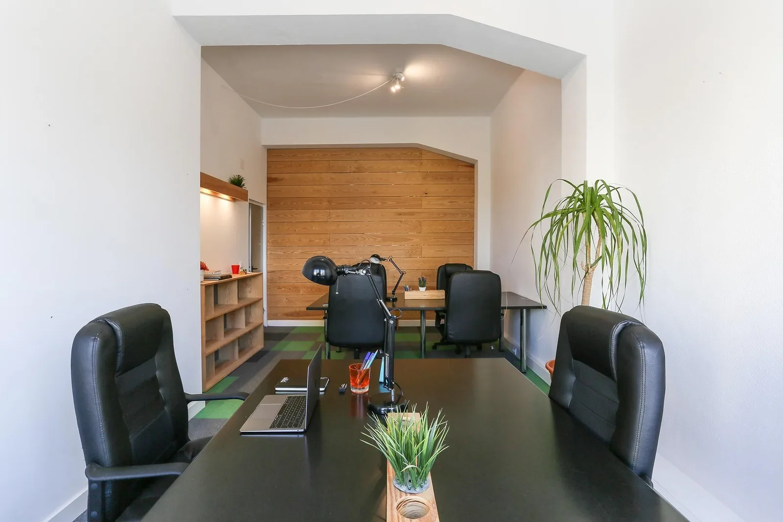 Sitio Work Alvalade, Despacho privado con 6 puestos, Lisboa