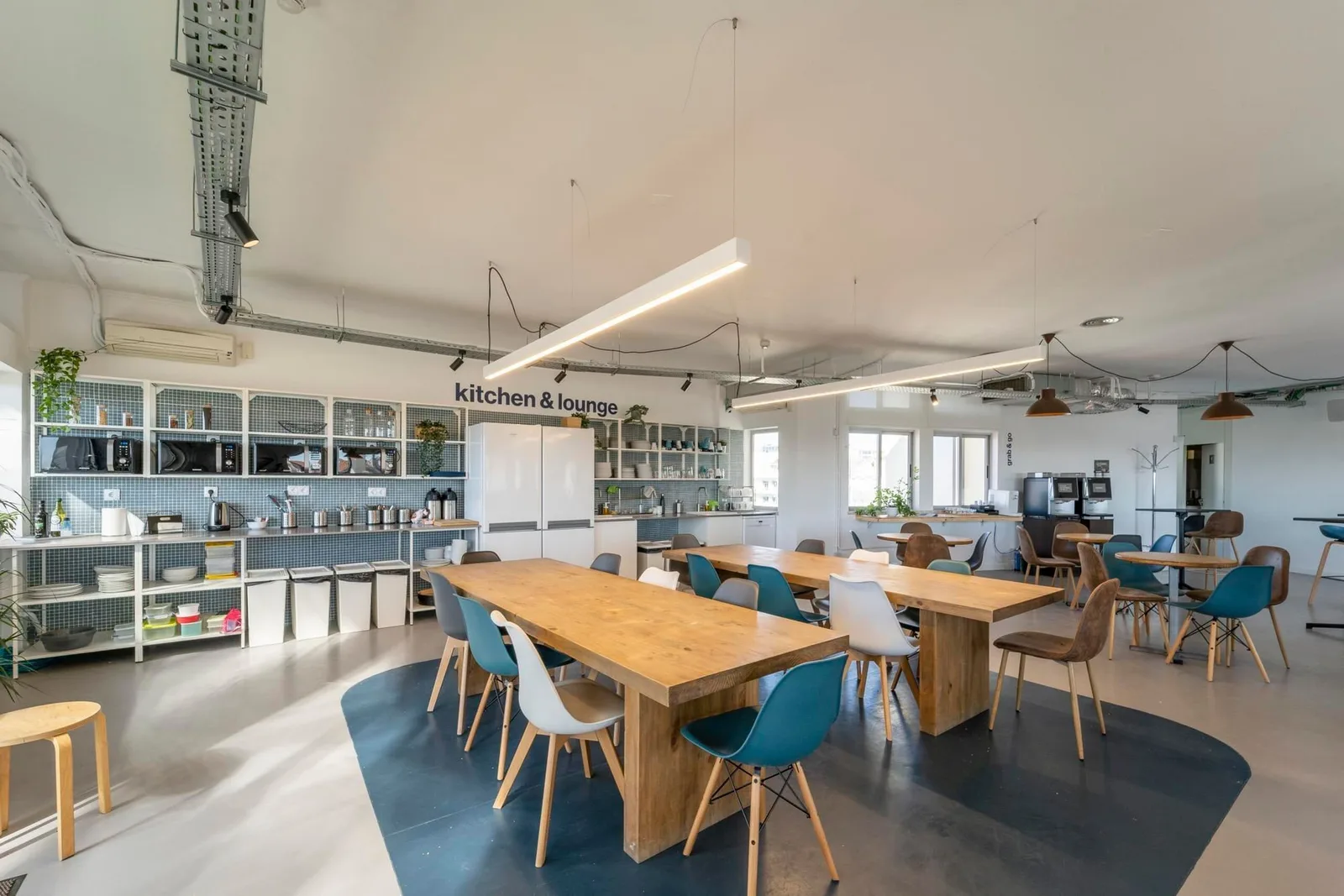 Sitio Work Fintech House, Cafetaria, Lisboa