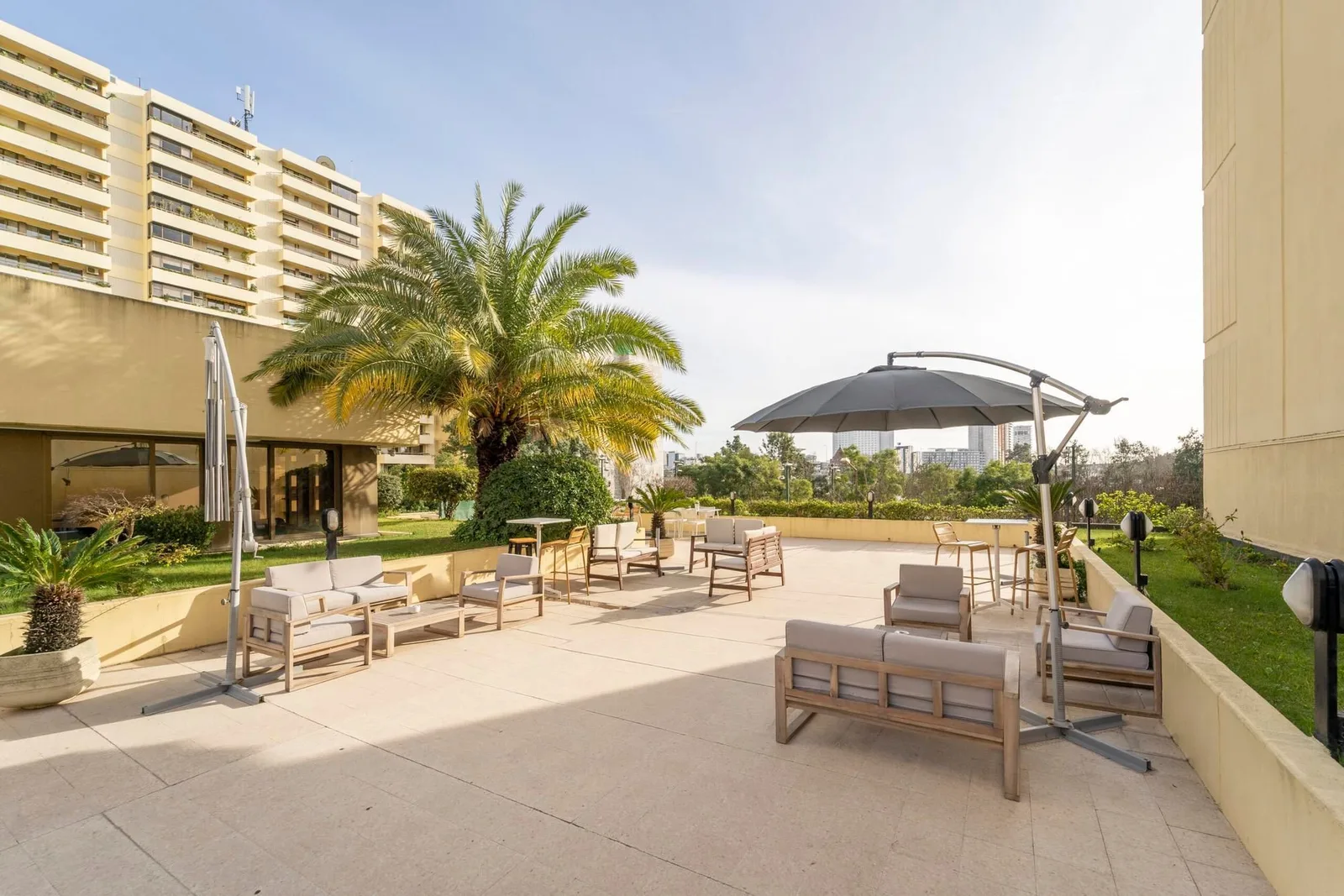 Sitio Work Sete Rios, Terrace and outdoor space, Lisbon