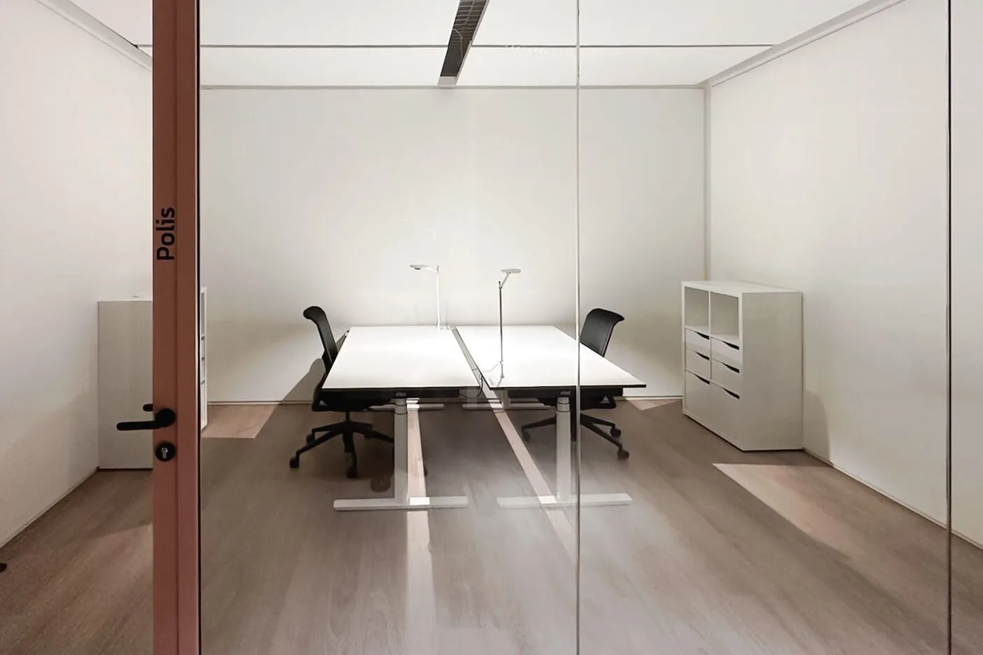 Smartspaces, Private office, 2 desks, Berlin