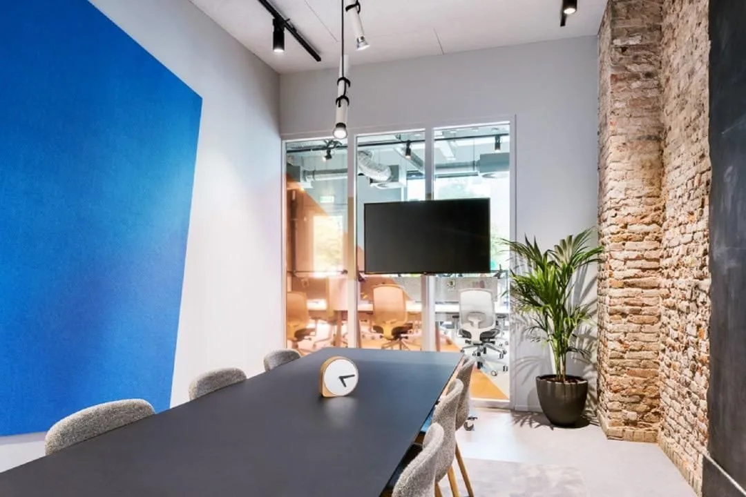 The Social Hub Rotterdam, Vergaderruimte voor 8 personen, Rotterdam