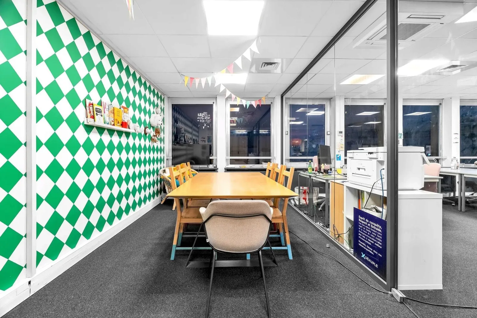 Sora Graviers, Meeting room for 8 people, Neuilly-sur-Seine