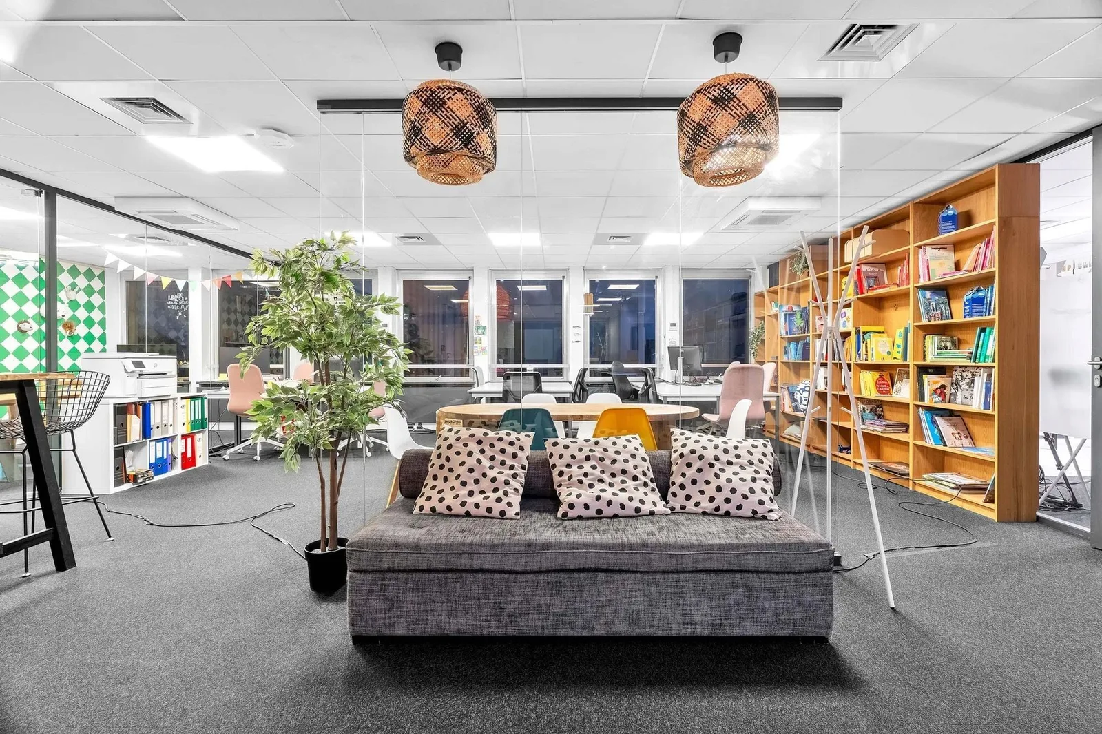 Sora Graviers, Lounge, Neuilly-sur-Seine