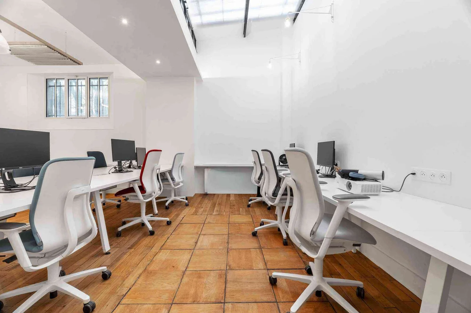 Sora Hauteville, Open space, Paris 10e