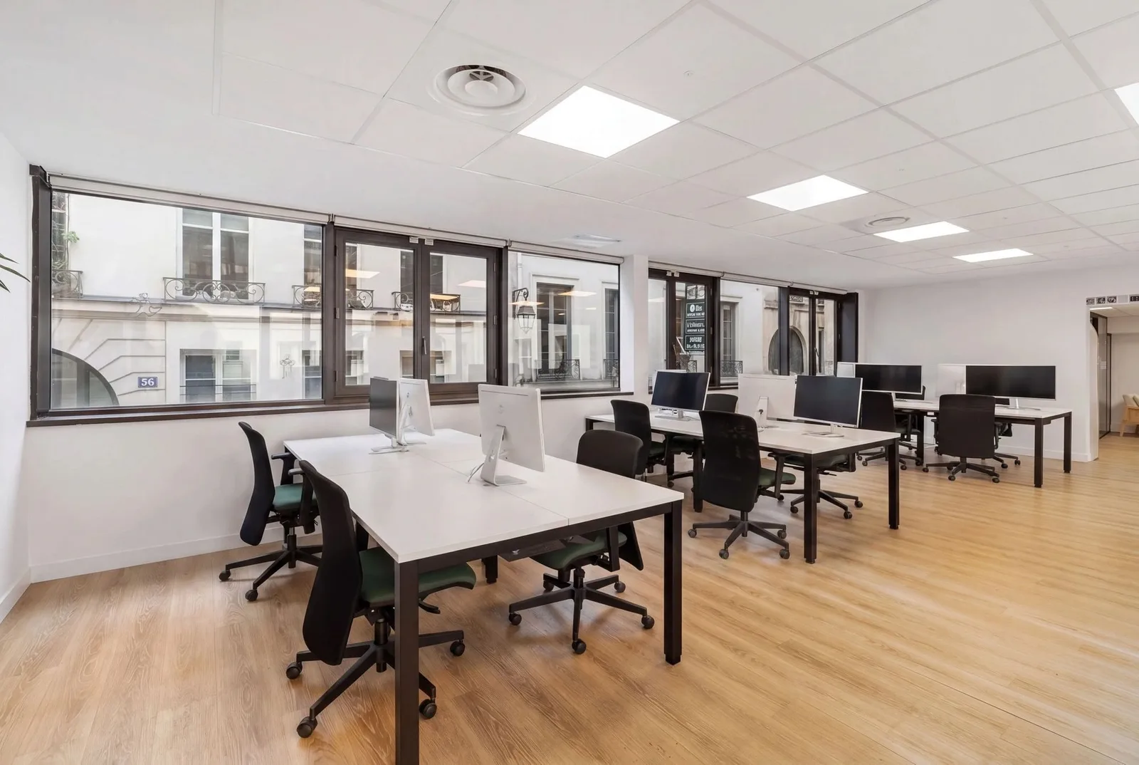 Sora Jungle - 26 postes, Open-plan office, Paris 2e