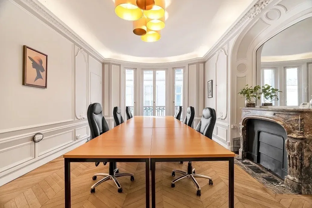 Sora LeGrand, Besprechungsraum für 6 Personen, Paris 2e