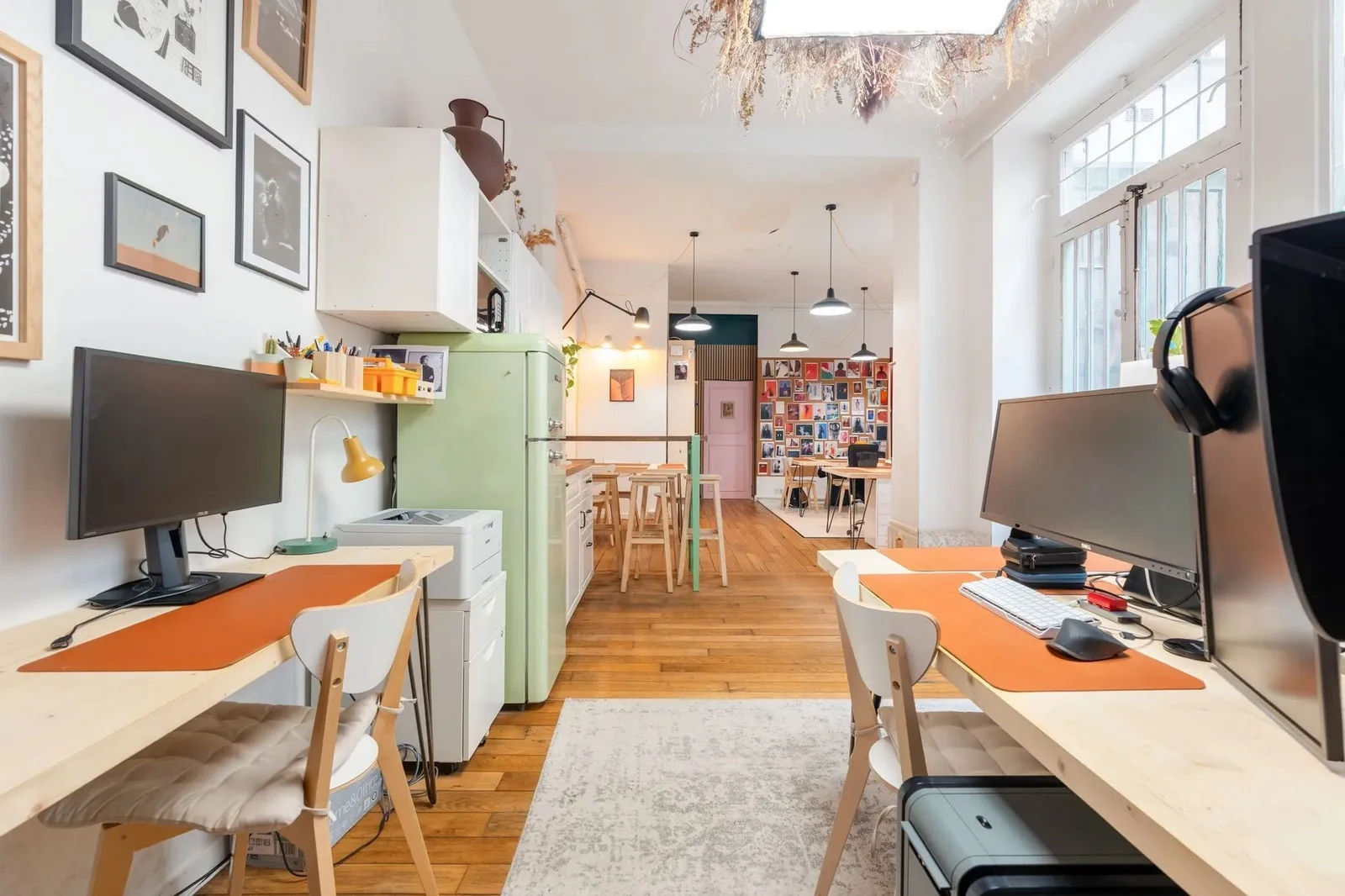 Sora Magenta, Open-plan office, Paris 10e